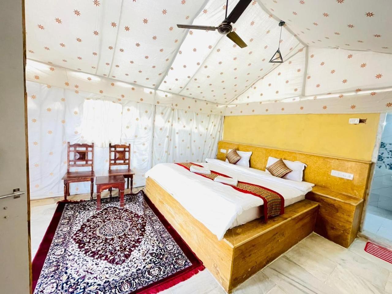 Ozaki Desert Camp Džaisalmér Exteriér fotografie